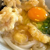 月見とり天うどん| 海山つぶさん