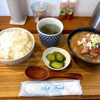 もつ煮込定食|山内博之さん