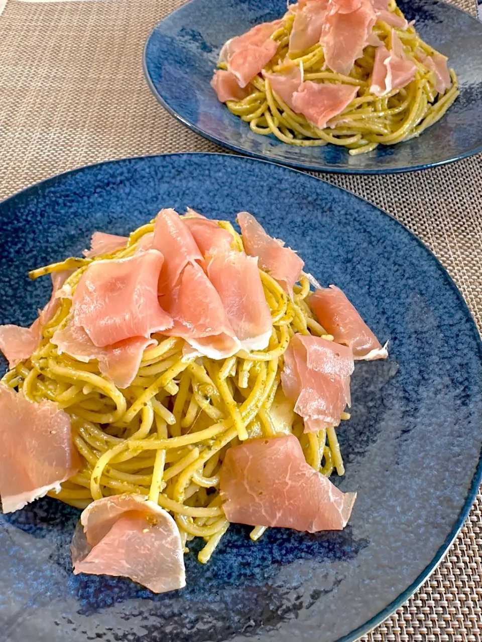 生ハムとモッツァレラのジェノベーゼパスタ|ゆーこ。さん