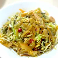 Tea leave salad|Mona Zhangさん