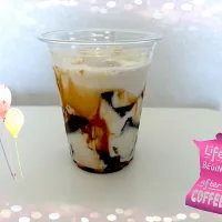 黒蜜コーヒーゼリーミルク🥤|めっちいさん