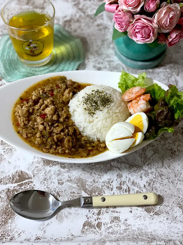 Snapdishの料理・レシピ写真:『FitDish』鶏肉のバジルソースでガパオライス風✨｜続報 第三弾！【SDユーザーさんが絶賛体験中】あなたにぴったりのおかずをお届け「FitDish」のココが好き！