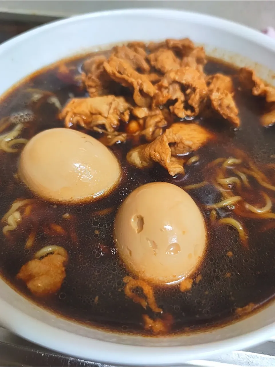 適当黒醤油肉そば|時雨さん