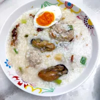 Oyster , scallops and meatballs congee|Jocelyn SETさん