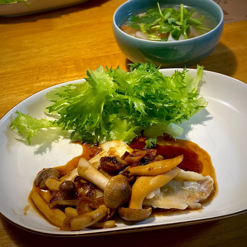 タラのムニエルきのこバターソースと、豚汁のせりのせ|もえさん