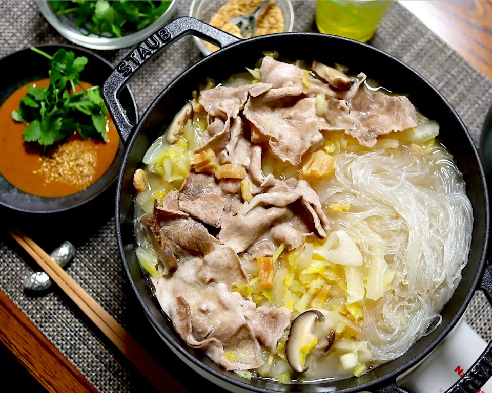 酸菜白肉鍋🇹🇼|かおるさん