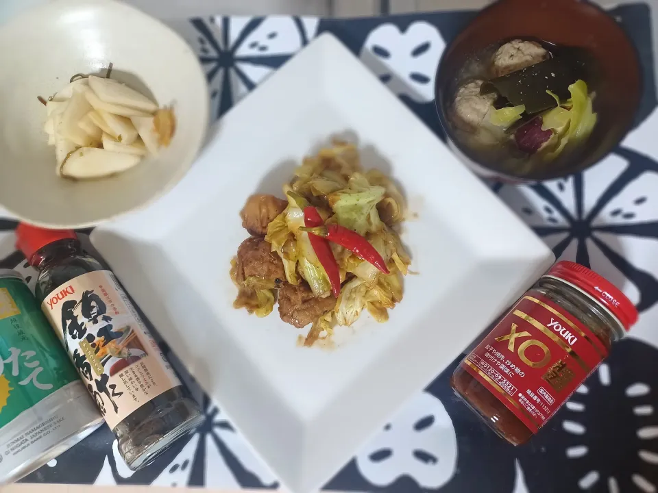 焼売とイワシと牛蒡のつみれで回鍋肉風と蕪の中華風浅漬け*｡･+(人*´∀`)+･｡*|ぽんすけさん
