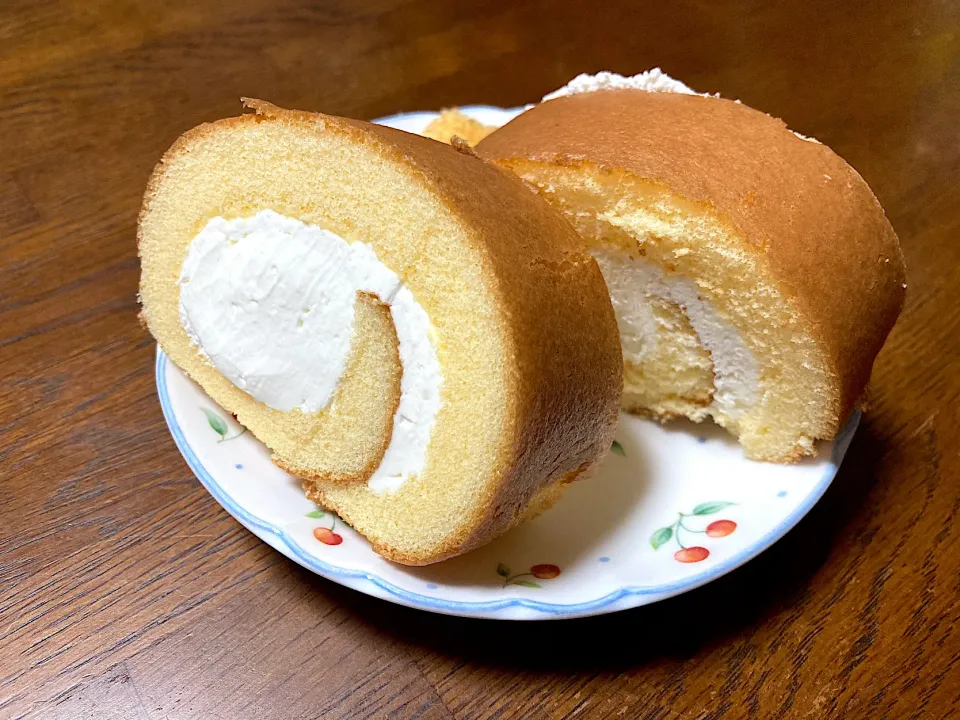 ロールケーキ|はっちぃさん