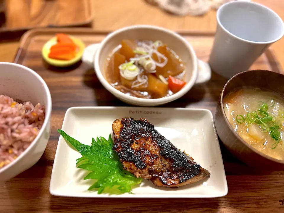 夕食メニュー♡|sara✩.*˚さん