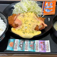 ■明太チーズチキンかつ定食（ライス大盛）|マハロ菊池さん