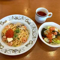 海老ときのこの明太子パスタランチ| しのぶさん