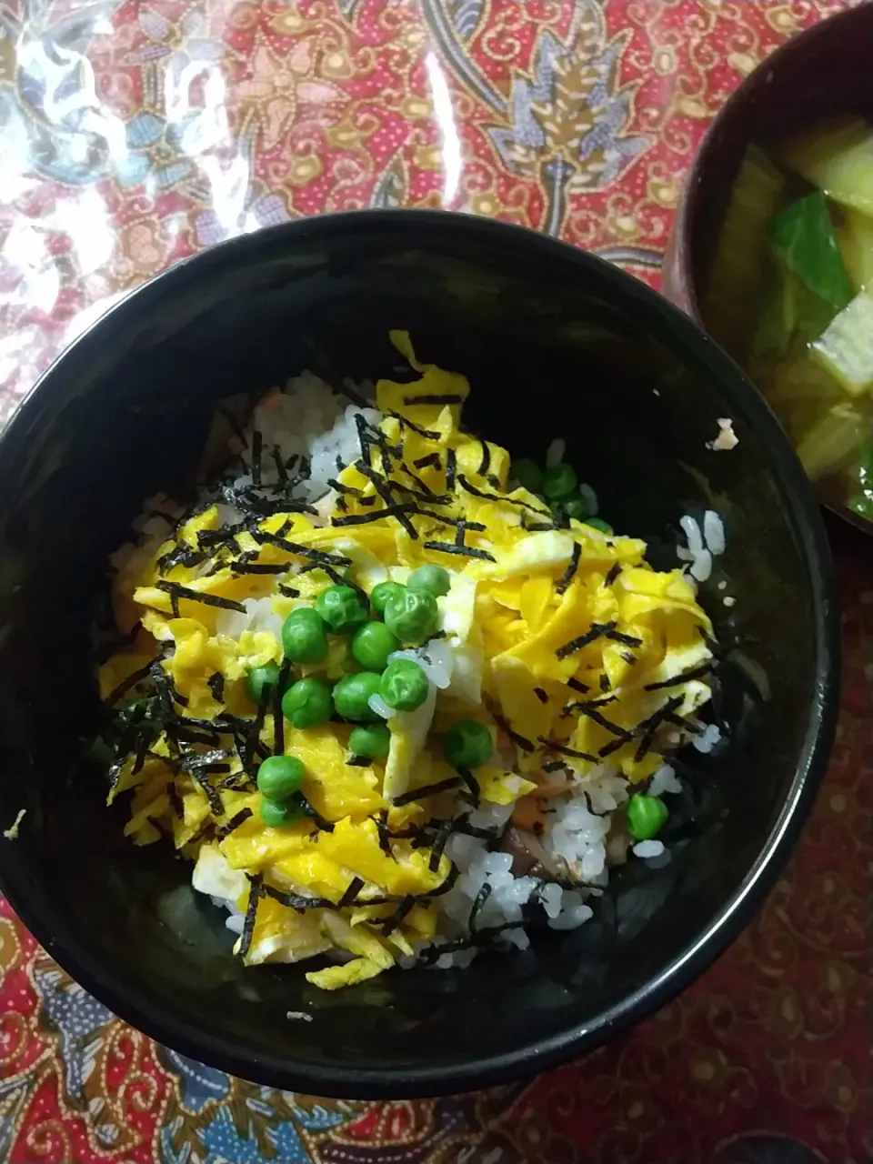 鮭入り五目蒸し寿司|はやとさん