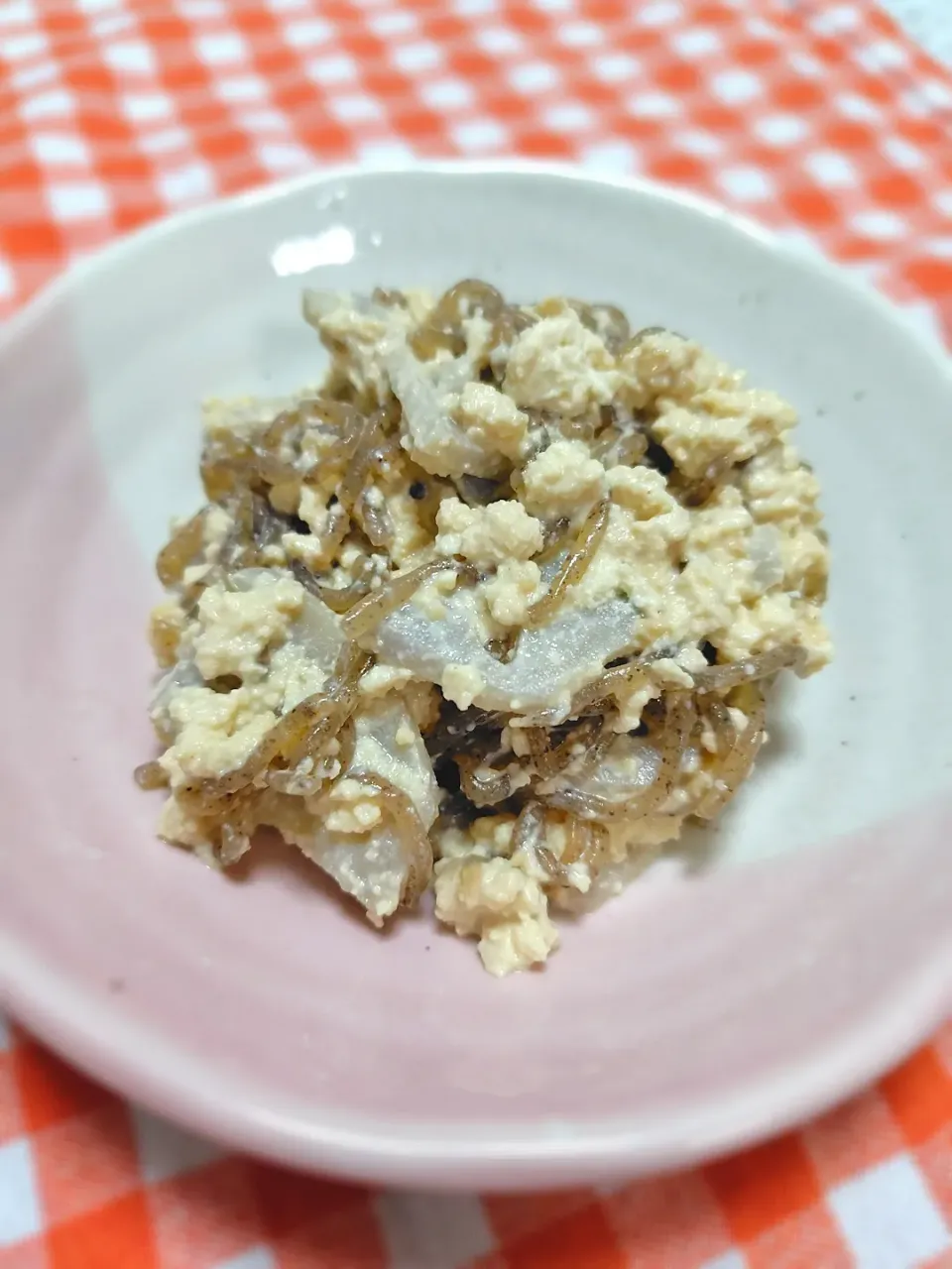 蓮根と糸こんにゃくのみそマヨ白和え|藤さんちのごはんさん