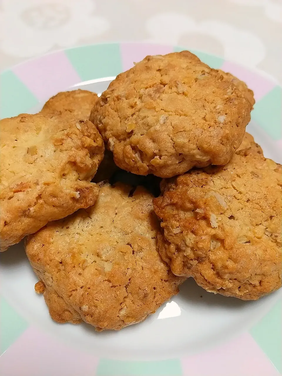 ☆今日のおやつ☆ 手作りオートミールのサブレ|hamamaさん