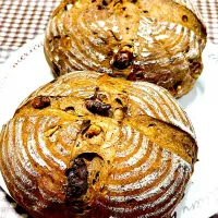 2025/02/11 
Pain de campagne aux noix et au chocolat胡桃とチョコレート入りパン・ド・カンパーニュ