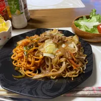 焼きそばとナポリタン