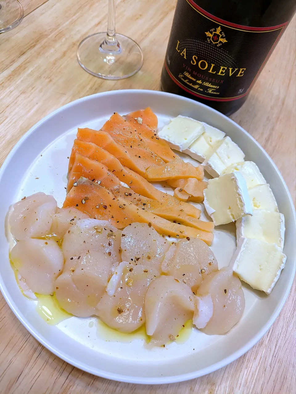 おうち呑み🍷|M子⁽⁽ ◟(∗ ˊωˋ ∗)◞ ⁾⁾さん