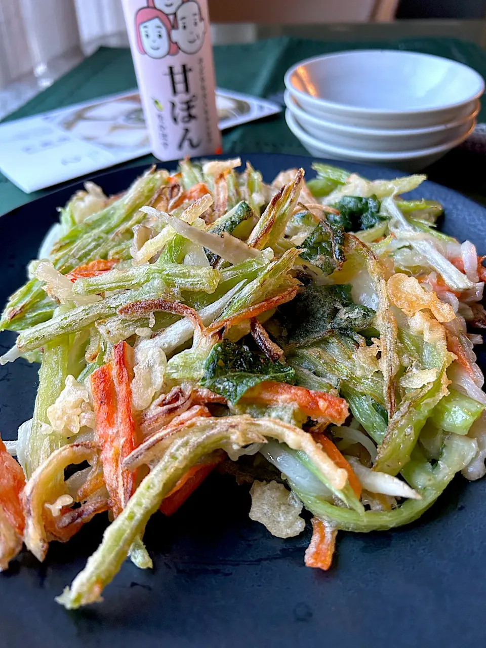 【食卓を紡ぐおたより便】甘ぽんで食べる若ごぼうのかき揚げ|まなまな♡さん