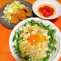 ミニトマトの煮びたし
白身魚のから揚げ
ごはん少なめ、水菜でかさ増しの親子丼|naoさん