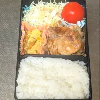 豚生姜焼&玉葱玉子とじ弁当|黒川克博さん