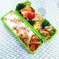 肉野菜味噌炒めと、鶏照り焼きなお弁当|Reikoさん