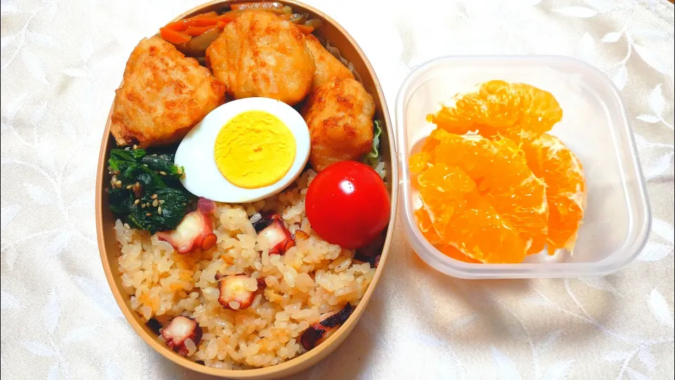 2/13のお弁当🍱
たこ飯弁当🐙|卯月さん