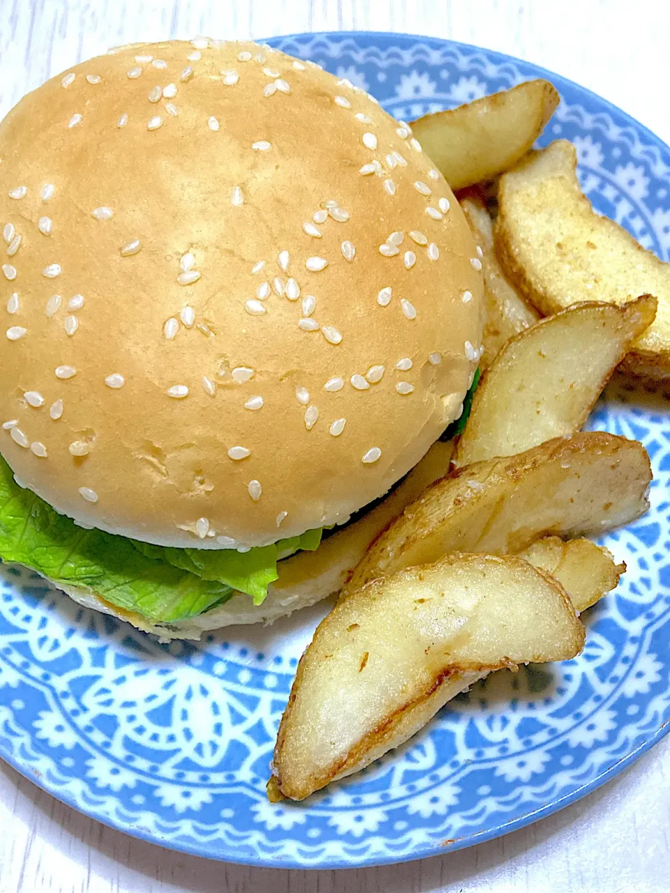 お家照り焼きハンバーガー、揚げ焼きポテト|Ayaさん