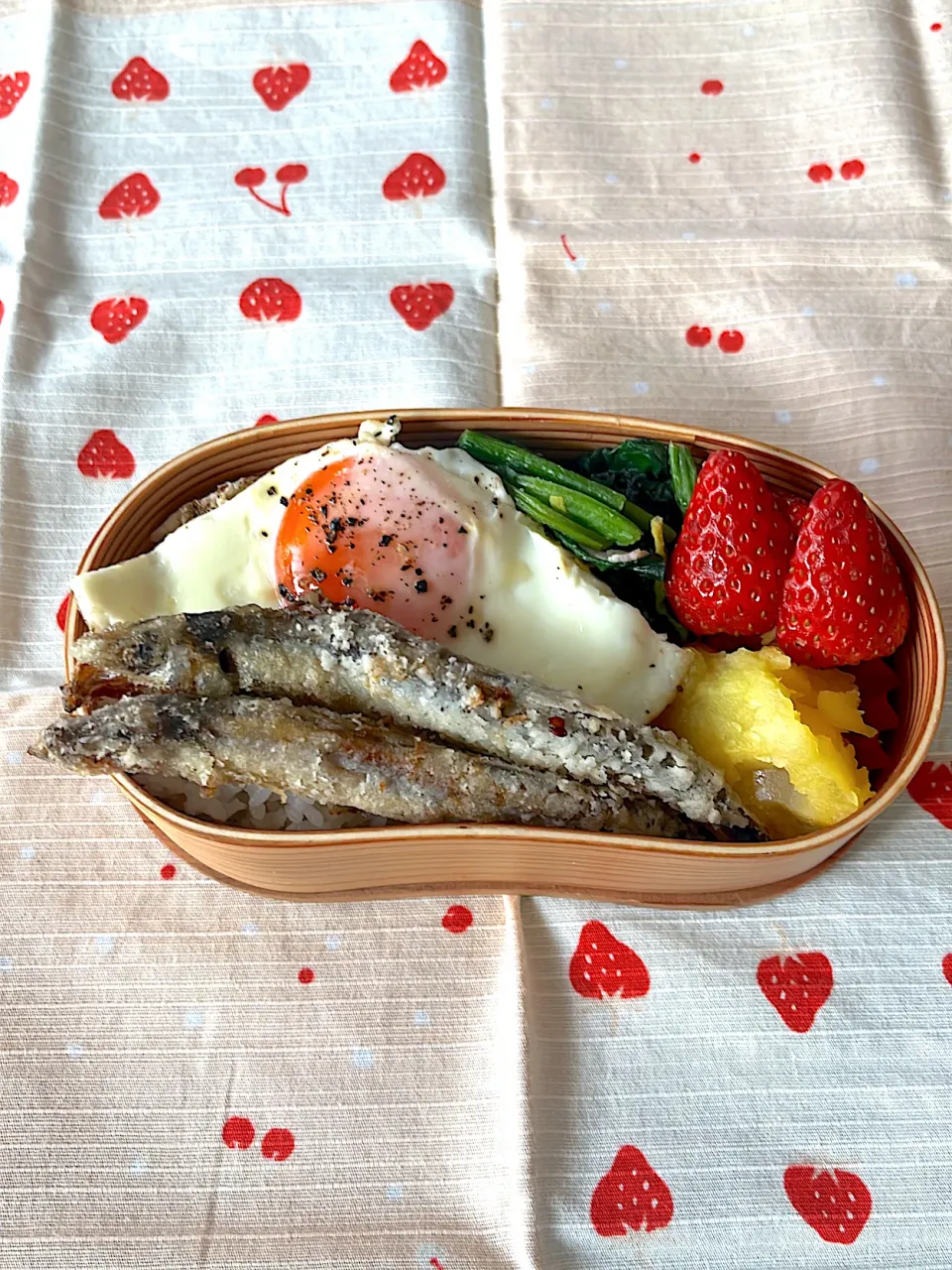 ししゃもフライ弁当|にこりこぷりんさん