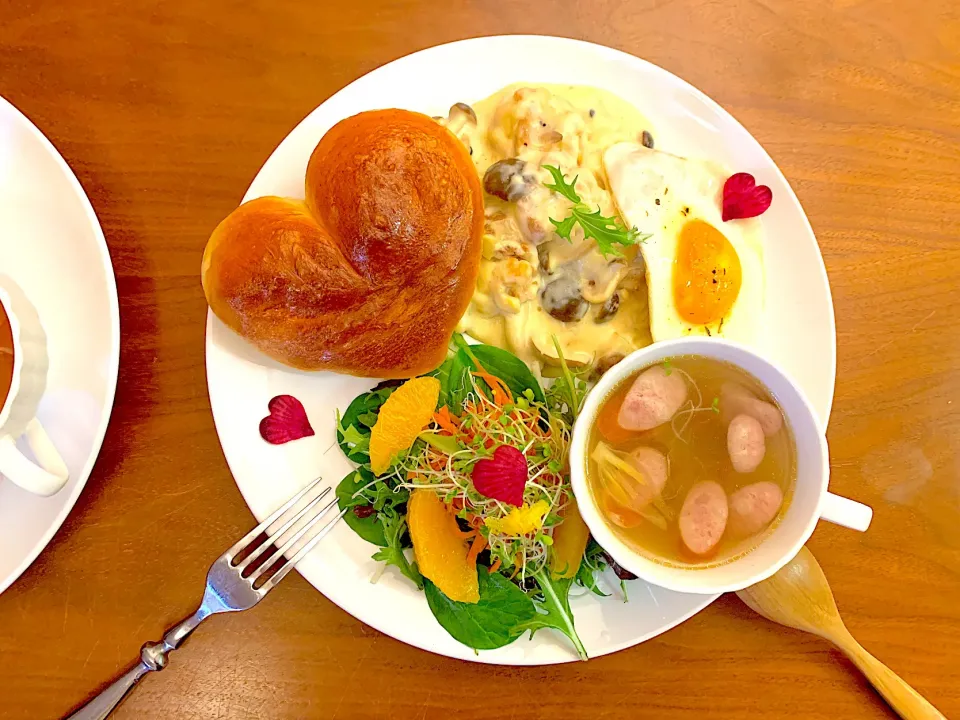 ハートパンと鶏のクリーム煮の献立|すずさん