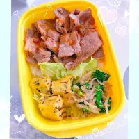 ２／９ ｓｕｎ 豚丼お弁当🍴|rinaronarさん