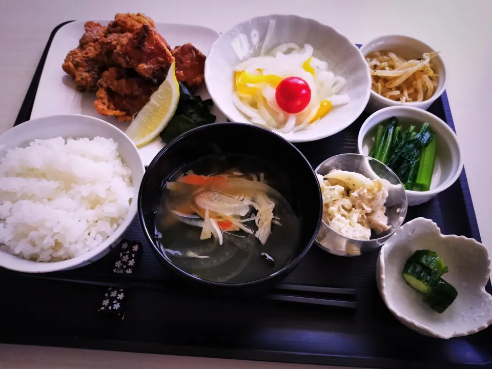 酒醤油とにんにくと南蛮につけた冷凍保存していた鯖龍田を揚げて、副菜といただきました。|justice🍎IWATE🍎さん