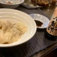 水餃子とお酒🍶『鎮江香酢』これは美味しい😋|アライさんさん