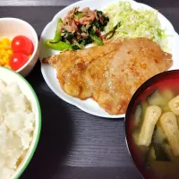 豚のしょうが焼き定食| 万葉さん