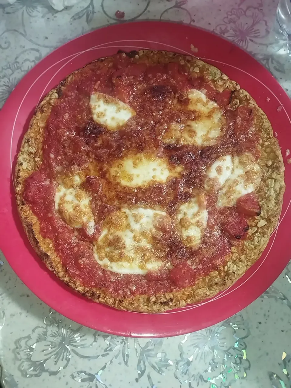 Pizza keto pomodoro mozzarella|Stefano Minelliさん