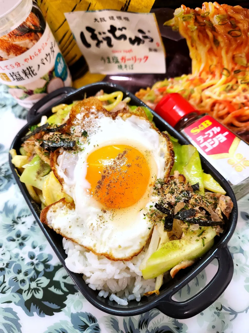 @きなこさんの料理 @きなこさんの料理 🔷ぼてぢゅう焼きそば🔷→→🔷うま塩🧄ガーリック焼きそば🔷|@きなこさん