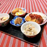 grandmaの晩ごはん☆ 今夜は大根煮…胸肉のフライ…大根の皮のきんぴらを酒粕入りで白和えに…これに今はハマってると…お赤飯|kaoriさん