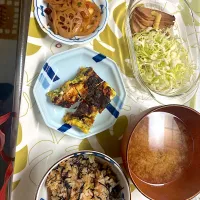 冷凍あさりとひじきご飯のバランス夕食　２人前500円|ganmoさん