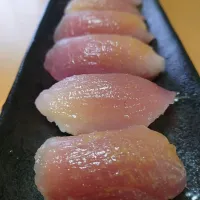 ビンチョウマグロの握り|タマ三郎さん