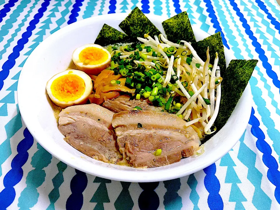 ぎんさんの料理 豚骨ラーメン|ももさん