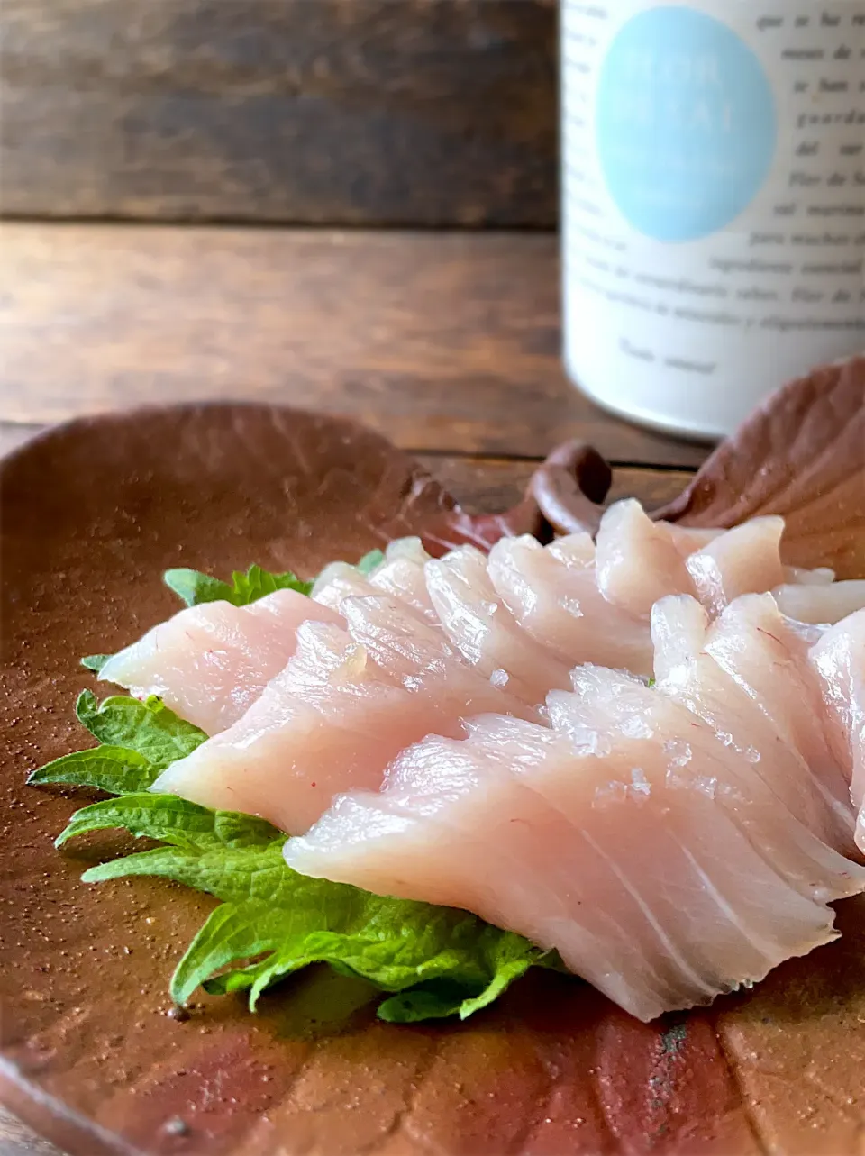 釣り魚🎣ビンチョウマグロの刺身をマヨルカ島の塩で|9421beruさん