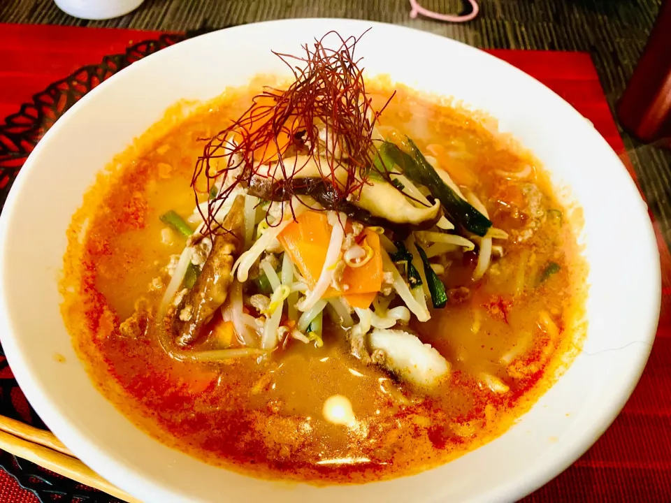 ✩.*˚辛味噌牛乳ラーメン|ゆきえもんさん