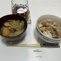 晩御飯☆塩ねぎま丼☆みそ汁（白菜・人参・しめじ・椎茸）|Saharaさん