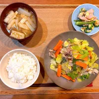 夜ご飯(春雨炒め、ハムとピーマンの卵炒め、大根と油揚げの味噌汁)|cocomikaさん