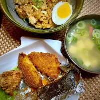 あさりご飯朝食|すくらんぶるえっぐさん