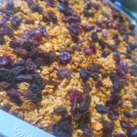 Homemade granola| Marissa Bakshさん