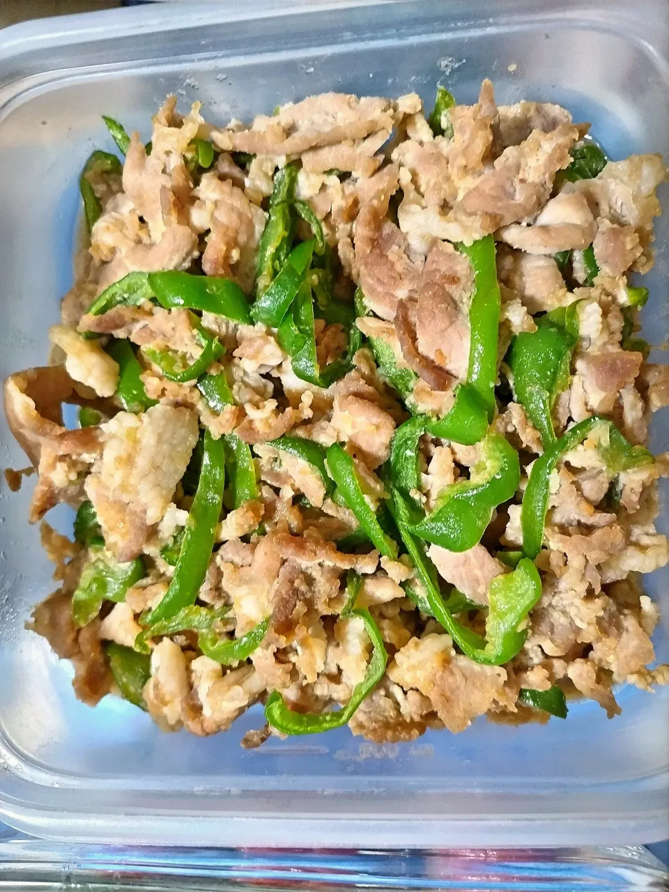 ＸＯ醤を下味に！豚こまとピーマンの甘味噌炒め|vege食堂さん