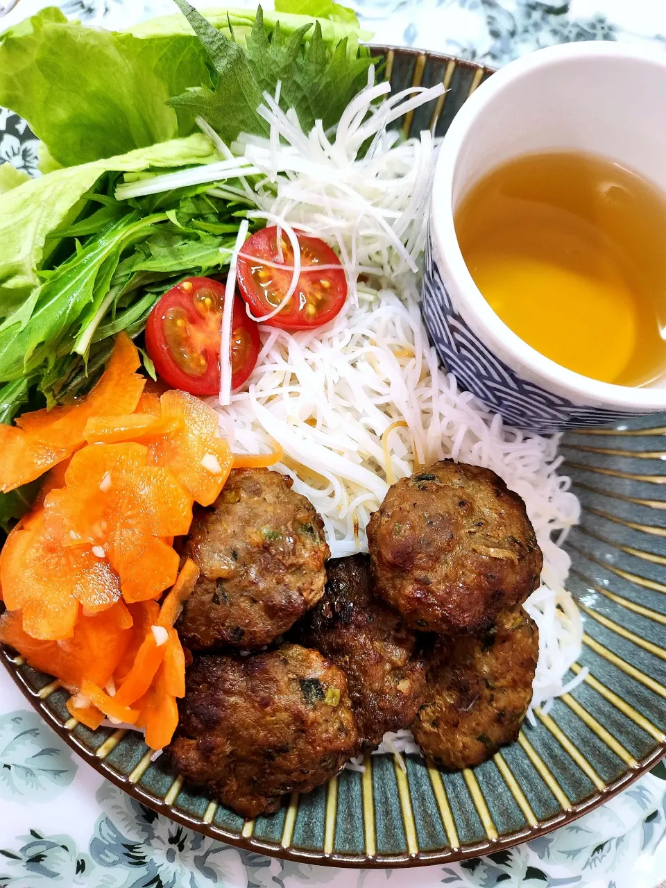 @きなこさんの料理 🔷本場🇻🇳ベトナムの揚げ春巻き🔷→→🔷トゥさんの🇻🇳ベトナムつけ麺 ブンチャー🔷|@きなこさん