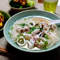 イカの汁あり麺