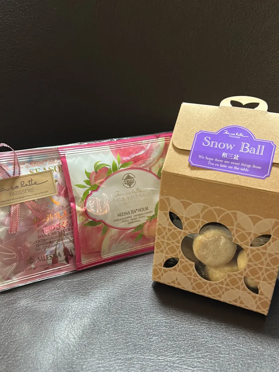 お土産の紅茶とお菓子|みやさん
