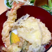 在宅勤務中の男飯(天丼)|おおもりの星さん